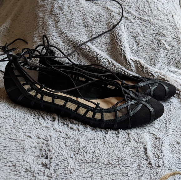 NWOT vegan leather + mesh lace up flats - Picture 2 of 4